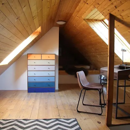 Apartman Krc דירה *