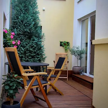 Apartman Krc דירה *